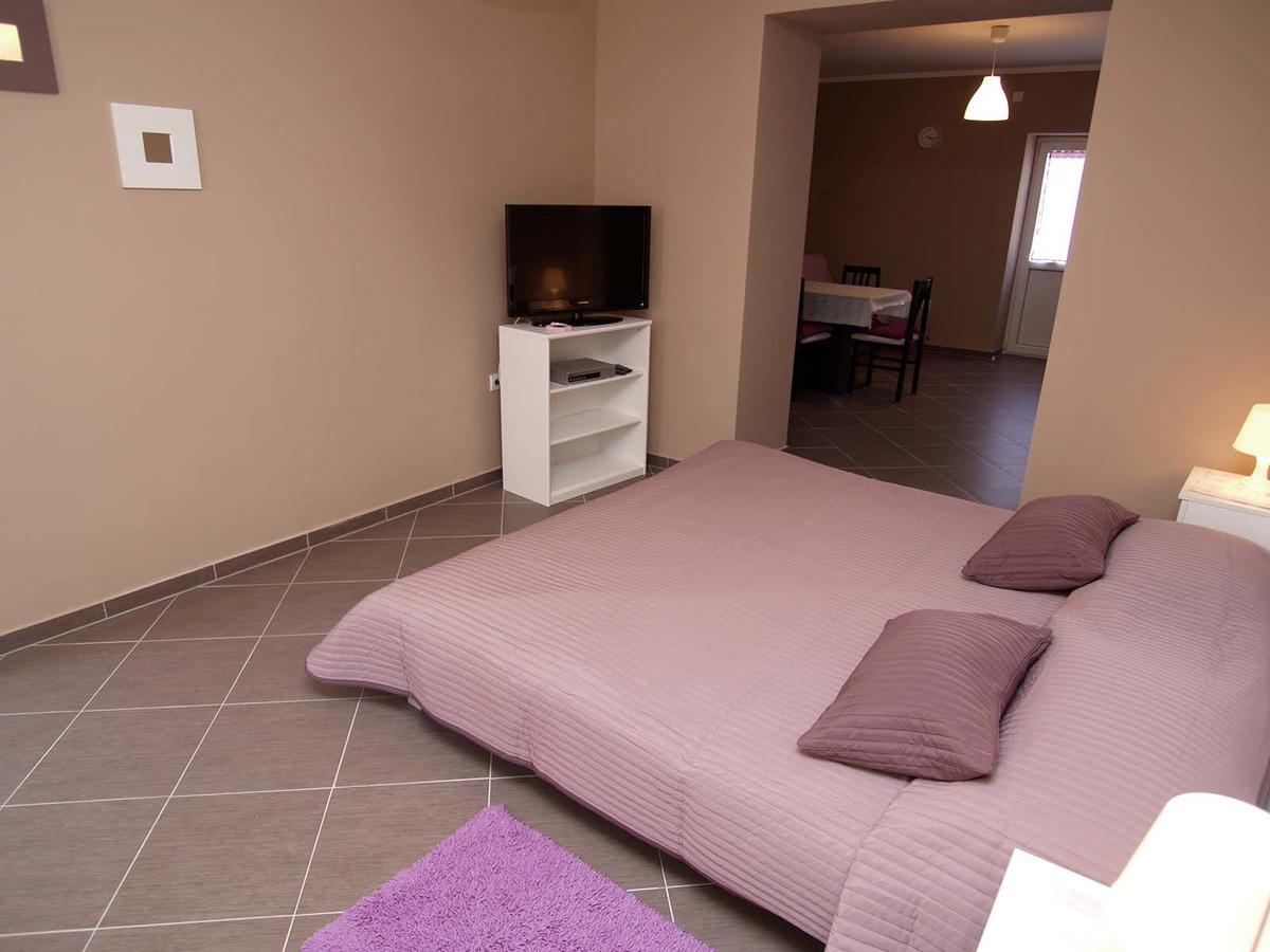 Federica A2+1 Apartment Veli Losinj Ngoại thất bức ảnh
